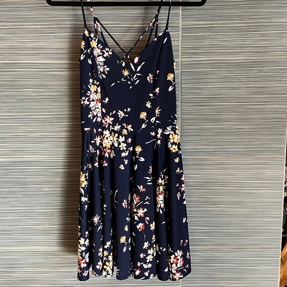 "The General Good" dress, size M, dark blue with flowers